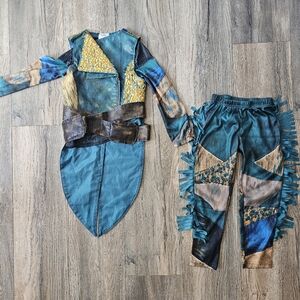 Descendents UMA costume